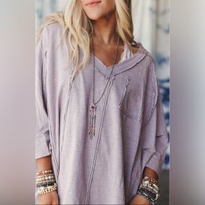 Oli & Hali Relaxed V-Neck Flowy Top - Soft Lavender